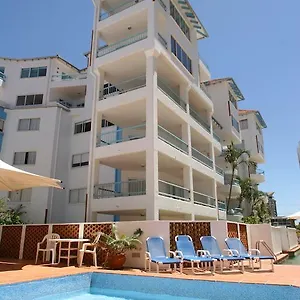 3* Aparthotel Paros On The