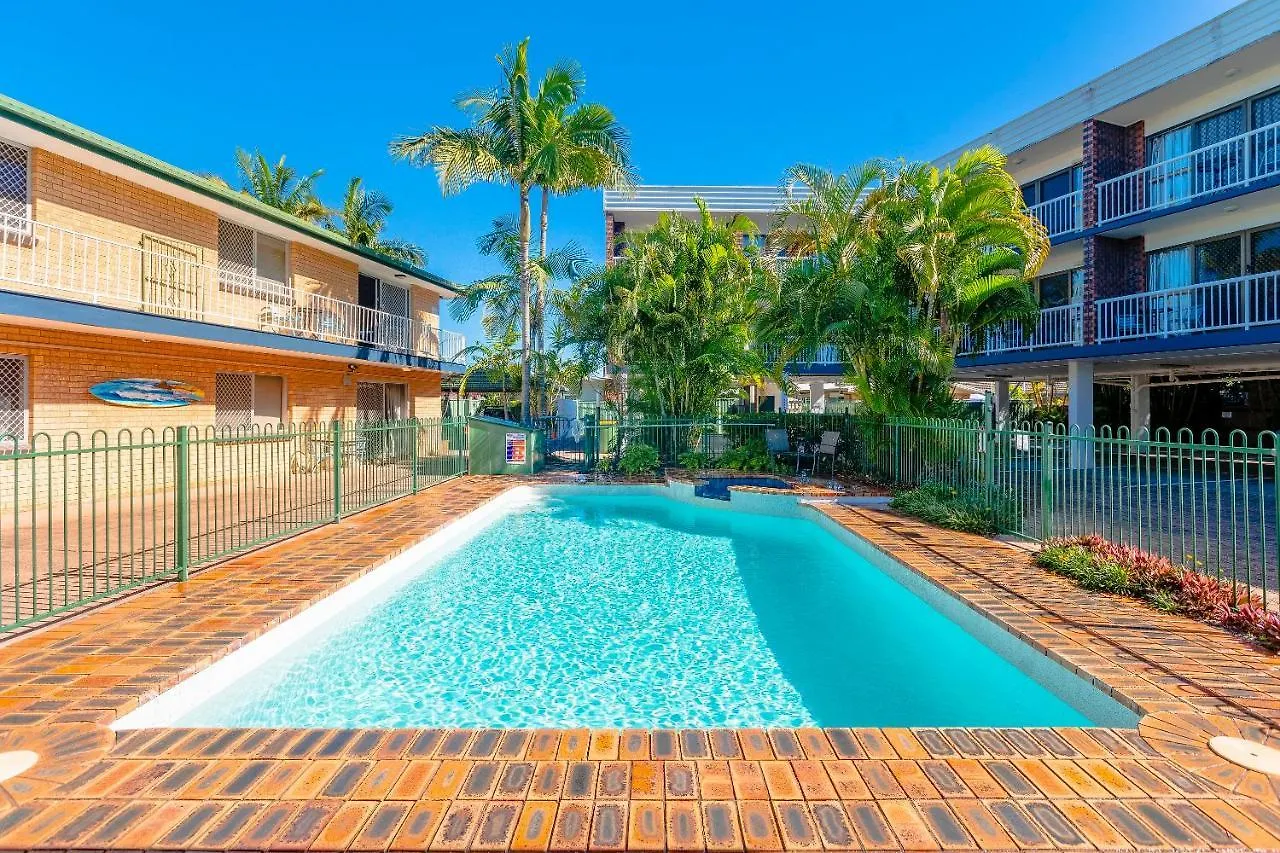 Red Star Palm Beach Gold Coast Australia