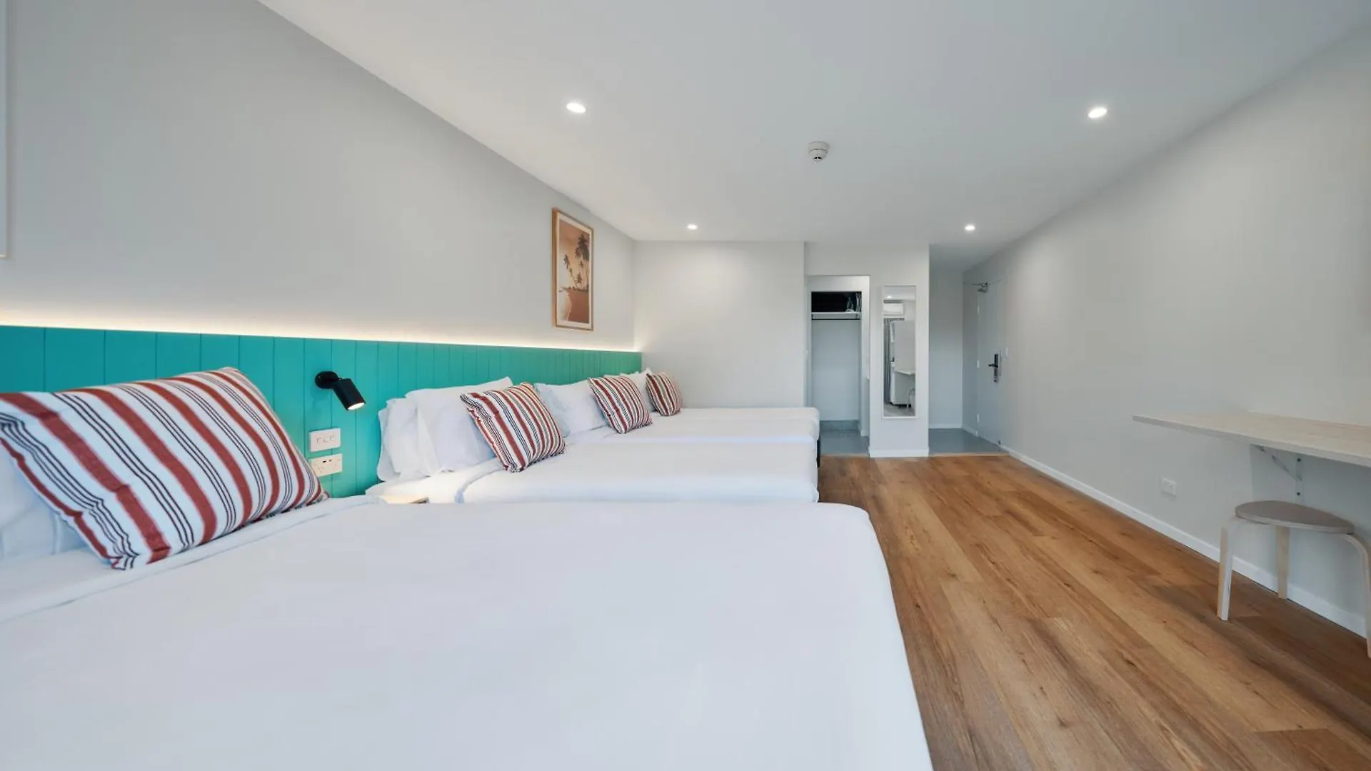 *** Hotel apartamentowy Red Star Palm Beach Gold Coast Australia