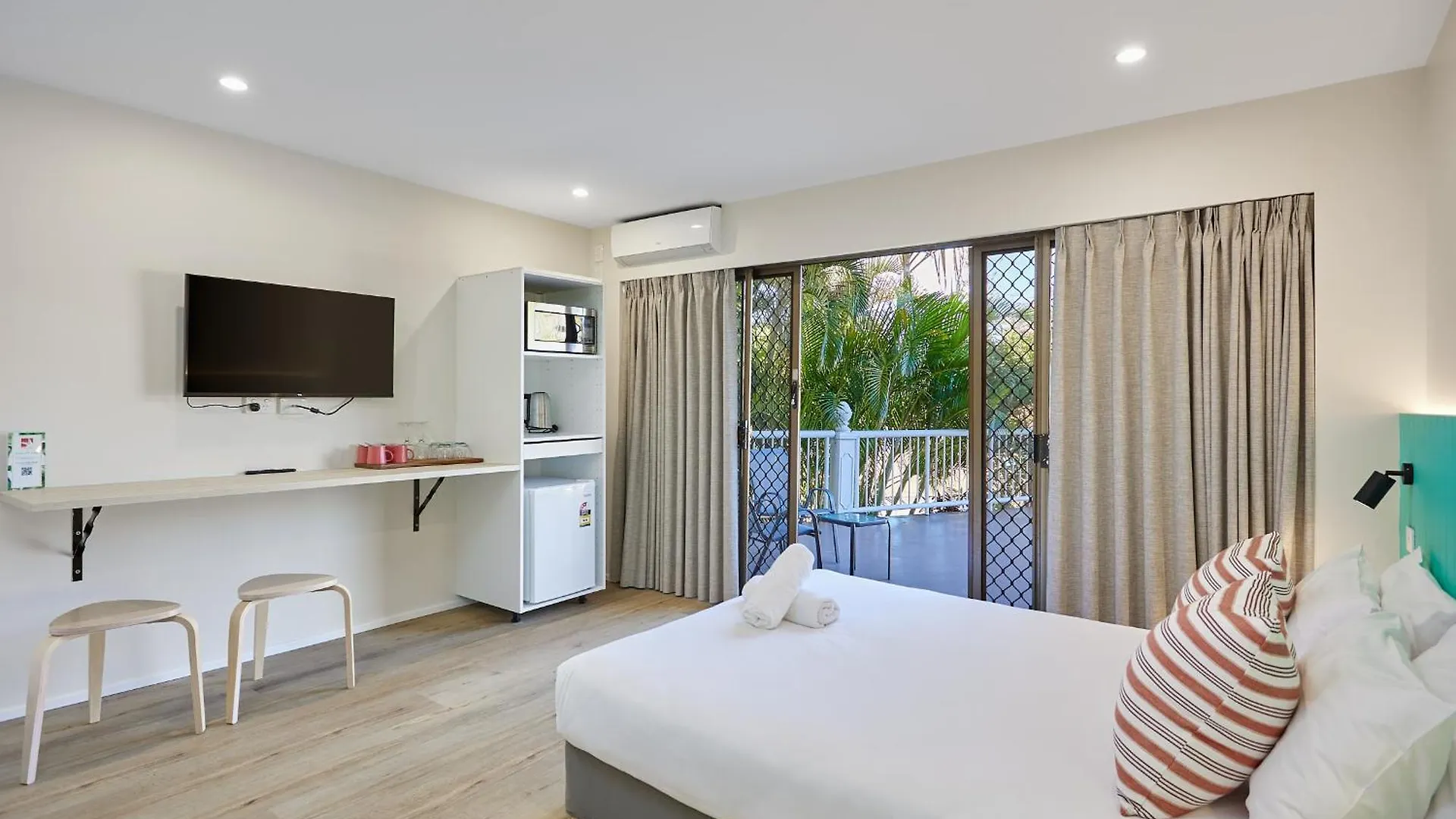 Red Star Palm Beach Gold Coast Hotel apartamentowy