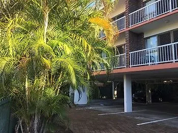 Red Star Palm Beach Gold Coast 3*,  Australia