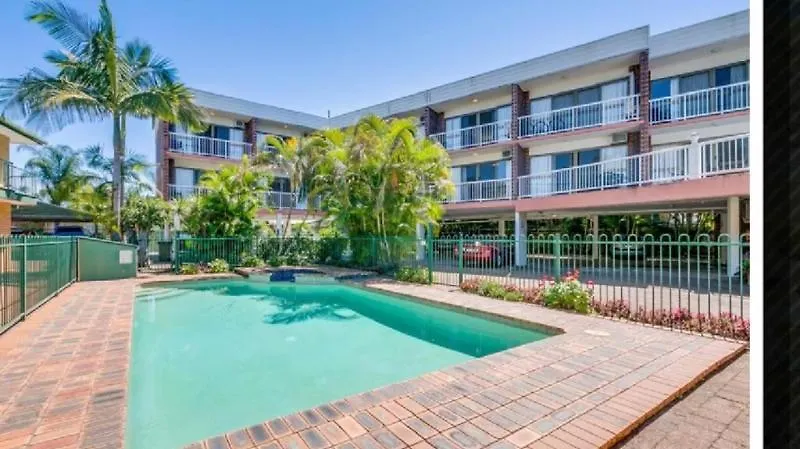 Red Star Palm Beach Gold Coast